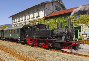 Historický vlak na nádraží v Železné Rudě