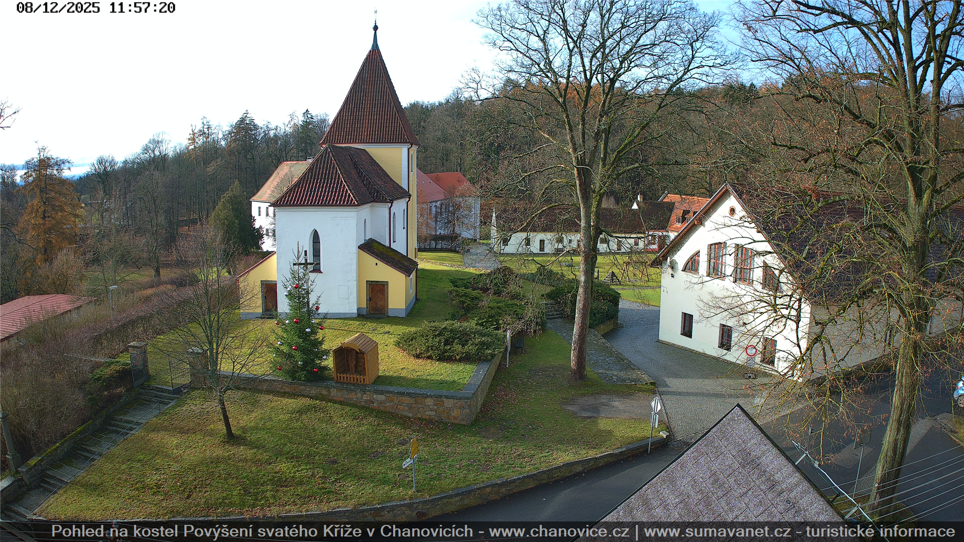 Chanovice – kostel a zámecký areál