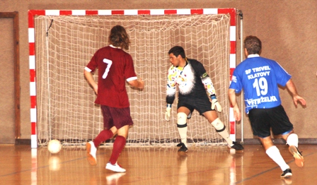 I při střele Petrželky chybělo Trivelu štěstí.