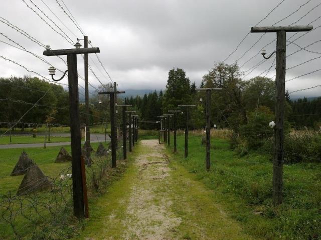 Památník železné opony na Bučině upomínající na studenou dobu