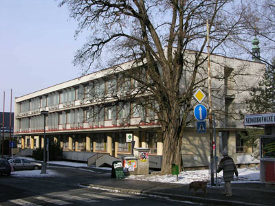 Bývalá budova OV KSČ. Bývalá budova OV KSČ.